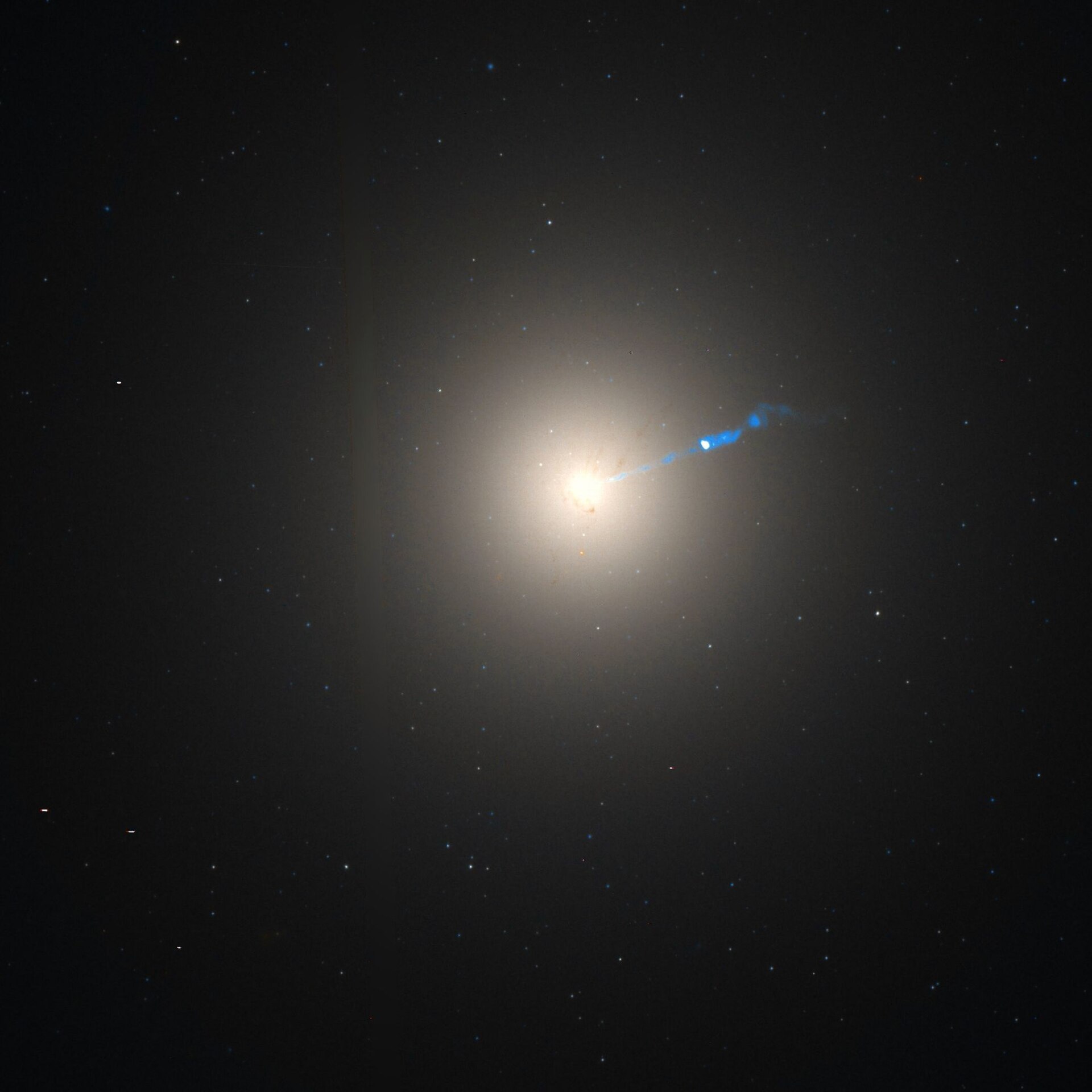 M87 (galaxie)